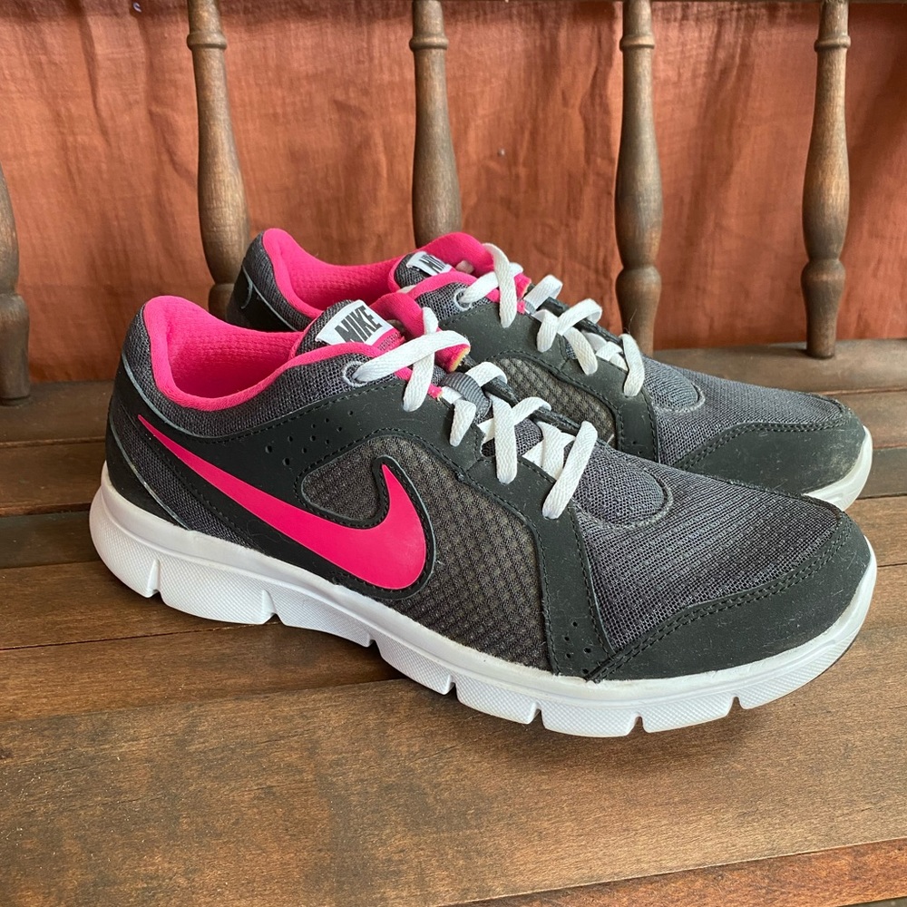 Nike Flex Experience Anthracite/Pink (GS) Girl's Running Shoes 7y or Womens 8.5